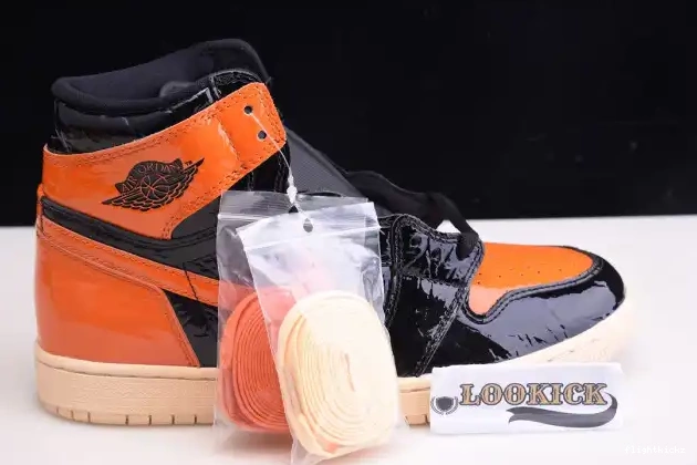555088-028 - Backboard Air 3.0 1 High Retro Shattered Jordan 0426